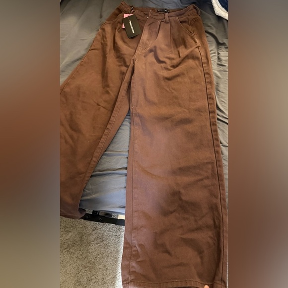 Pretty Little Thing Chocolate Seam Detail Wide Leg
Baggy Jeans - Picture 1 of 10